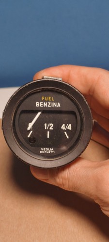 Strumento indicatore benzina